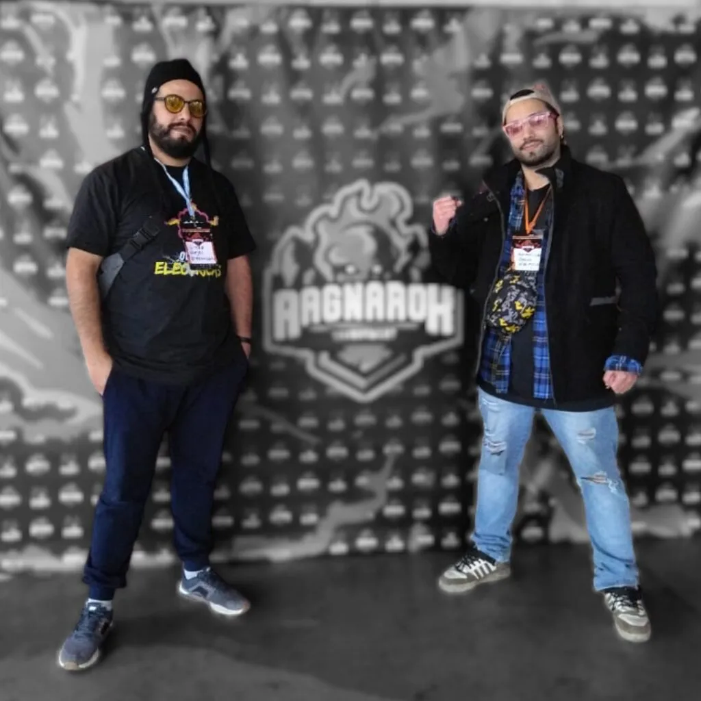 Linxe-and-Levi-Ovejas-Electricas-1024x1024