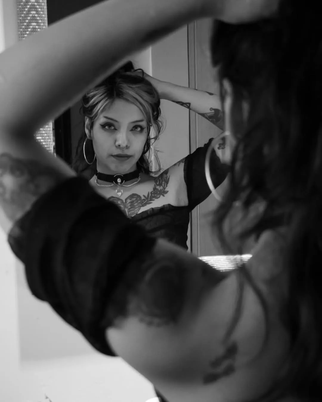 Bruja deVil, burlesquera.