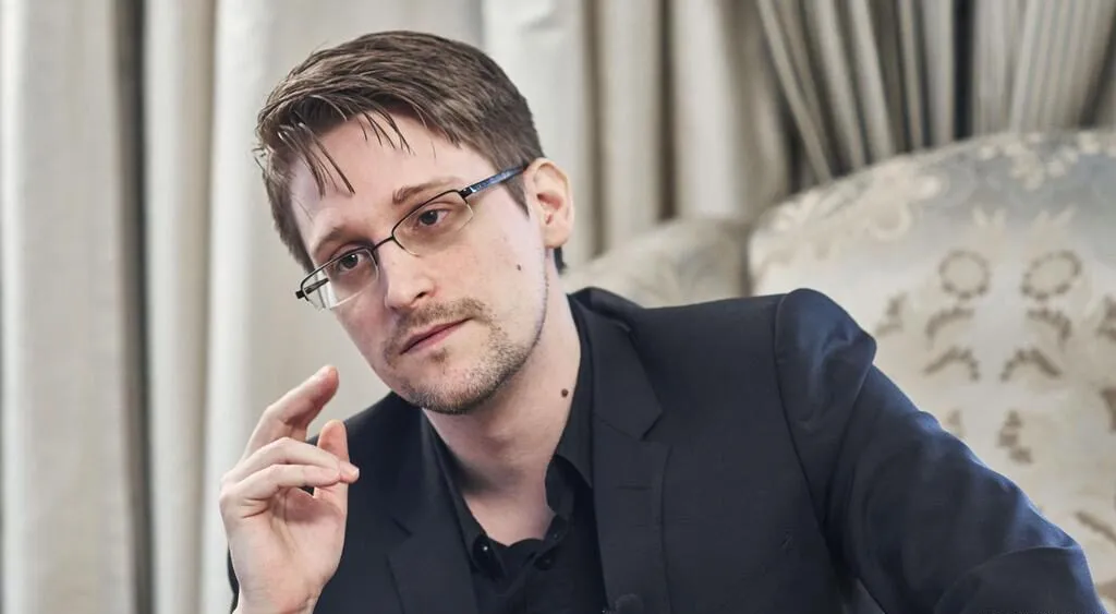 Snowden-e1679983432717